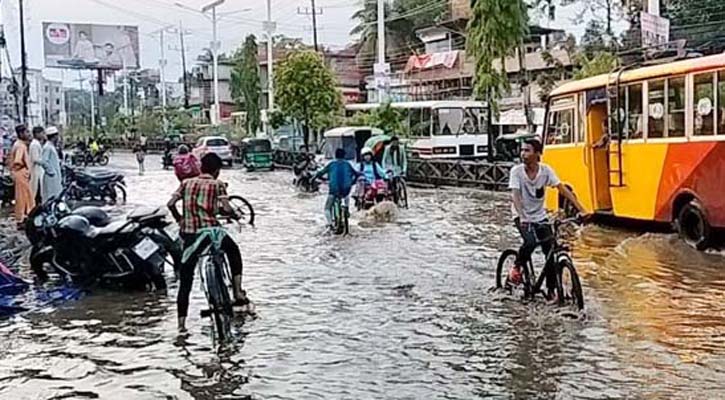 সিলেটে হাঁটুপানি ফাইল ছবি